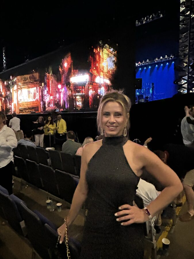 Rebecca B., MyGevity member, outdoors on a sunny day